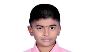 चिखलसे गावातील कु. राजवीर काजळेची आदर्श सैनिक स्कूलमध्ये निवड; देशसेवेच्या स्वप्नाकडे पहिले पाऊल