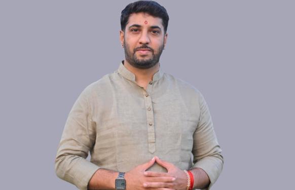 लोणावळ्यातील मानाचा पहिला गणपती असलेल्या रायवूड गणेश मंडळाचे शताब्दी वर्षात पदार्पण; ऐतिहासिक सोहळ्याच्या विशेष समिती अध्यक्षपदी नगरसेवक धनंजय काळोखे